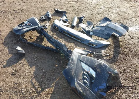 2022 Lexus Gx 460 z USA, uszkodzony, nr VIN JTJKM7BX4N5309588